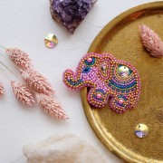Набор для вышивки украшения Розовый слоненок