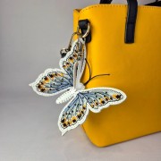 Набор для вышивки нитками на искусственной коже Wonderland Crafts Шарм для сумки - Бабочка. Легкость FLHL-113