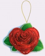 Набор для изготовления игрушки из фетра для вышивки бисером Роза