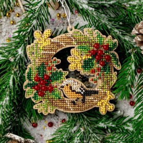 Набор для вышивания бисером по дереву Новогодний венок с калиной Волшебная страна FLK-439 - 220.00грн.