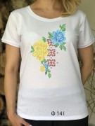 Женская футболка для вышивки бисером Орнамент и цветы 