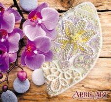 Набор для вышивки бисером украшения на натуральном художественном холсте Маленькая загадка Абрис Арт AD-016