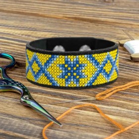 Набір для вишивання нитками на штучній шкірі Волшебная страна Браслет FLHL-055
