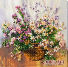 Набор-миди для вышивки бисером на натуральном художественном холсте Нежный букет Абрис Арт AMB-035
