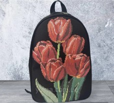 Рюкзак для вышивки бисером Красные тюльпаны  Юма Модель 3 №86