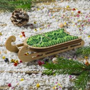 Набор для вышивания бисером по дереву Зеленые саночки