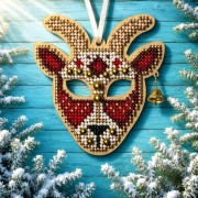 Набір для вишивки бісером по дереву Wonderland Crafts Ялинкова іграшка - Маска кози. Святковий настрій FLK-629